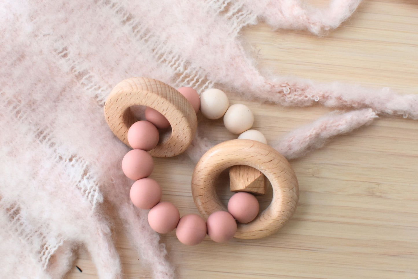 WOODEN SILICONE RINGS TEETHER-PINK