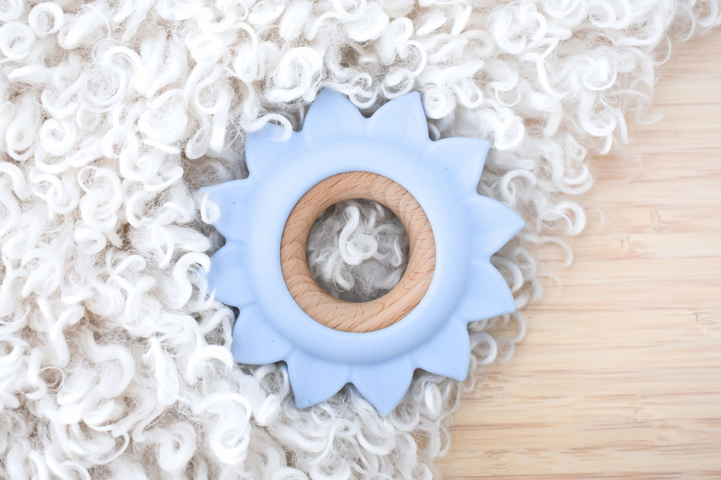 SILICONE TEETHER SUN BLUE