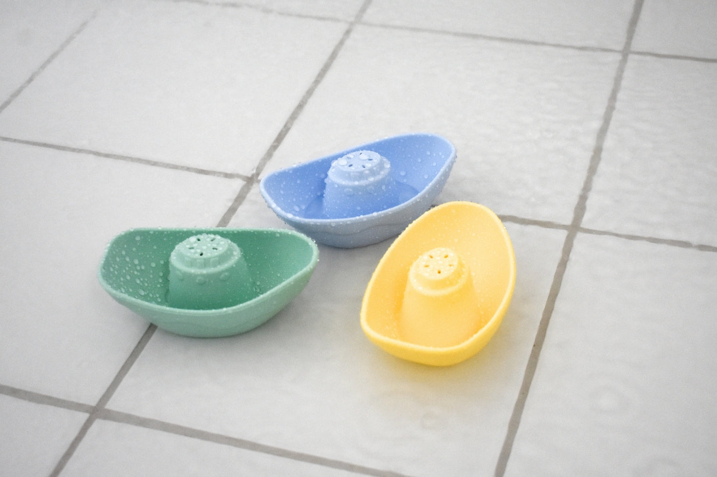 SILICONE BATH TUG BOATS 3PC SET