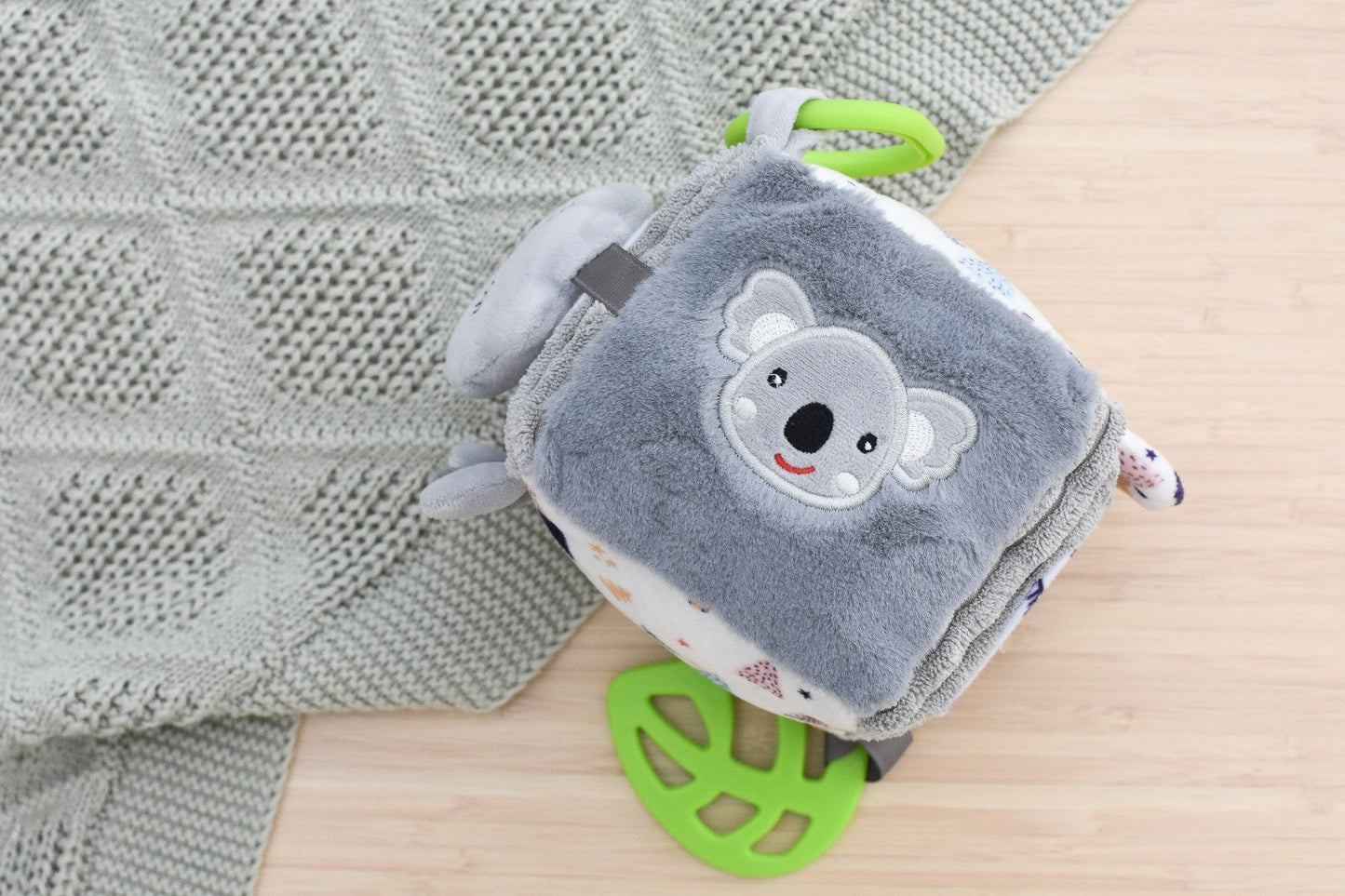 SNUGGLE BUDDY KUDDLY KOALA DISCOVERY CUBE