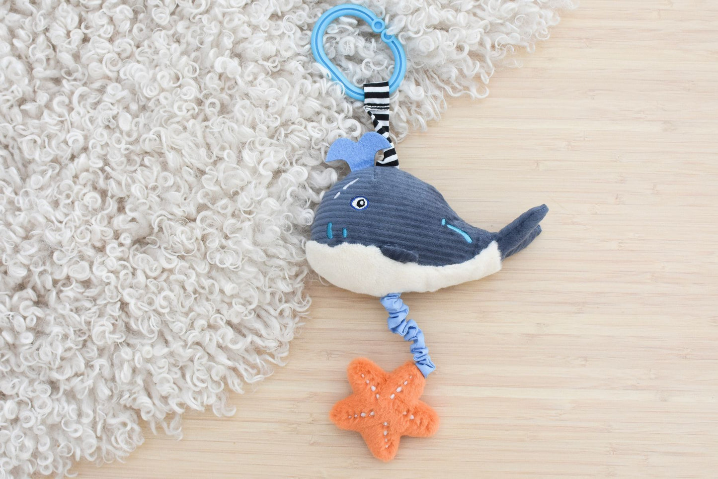 SNUGGLE BUDDY SPLASHY WHALE JIGGLER