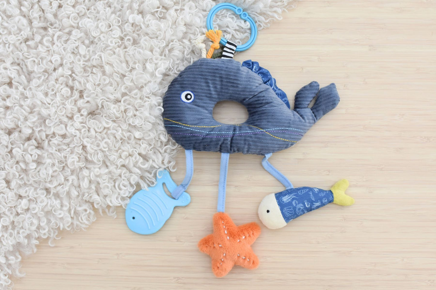 SNUGGLE BUDDY SPLASHY WHALE FRIEND DANGLER