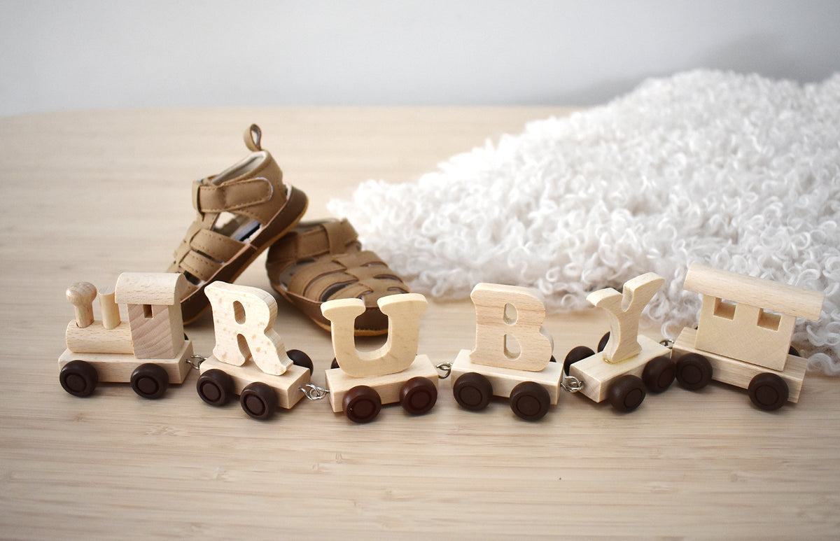 ALPHABET TRAIN - CARRIAGE LETTER R