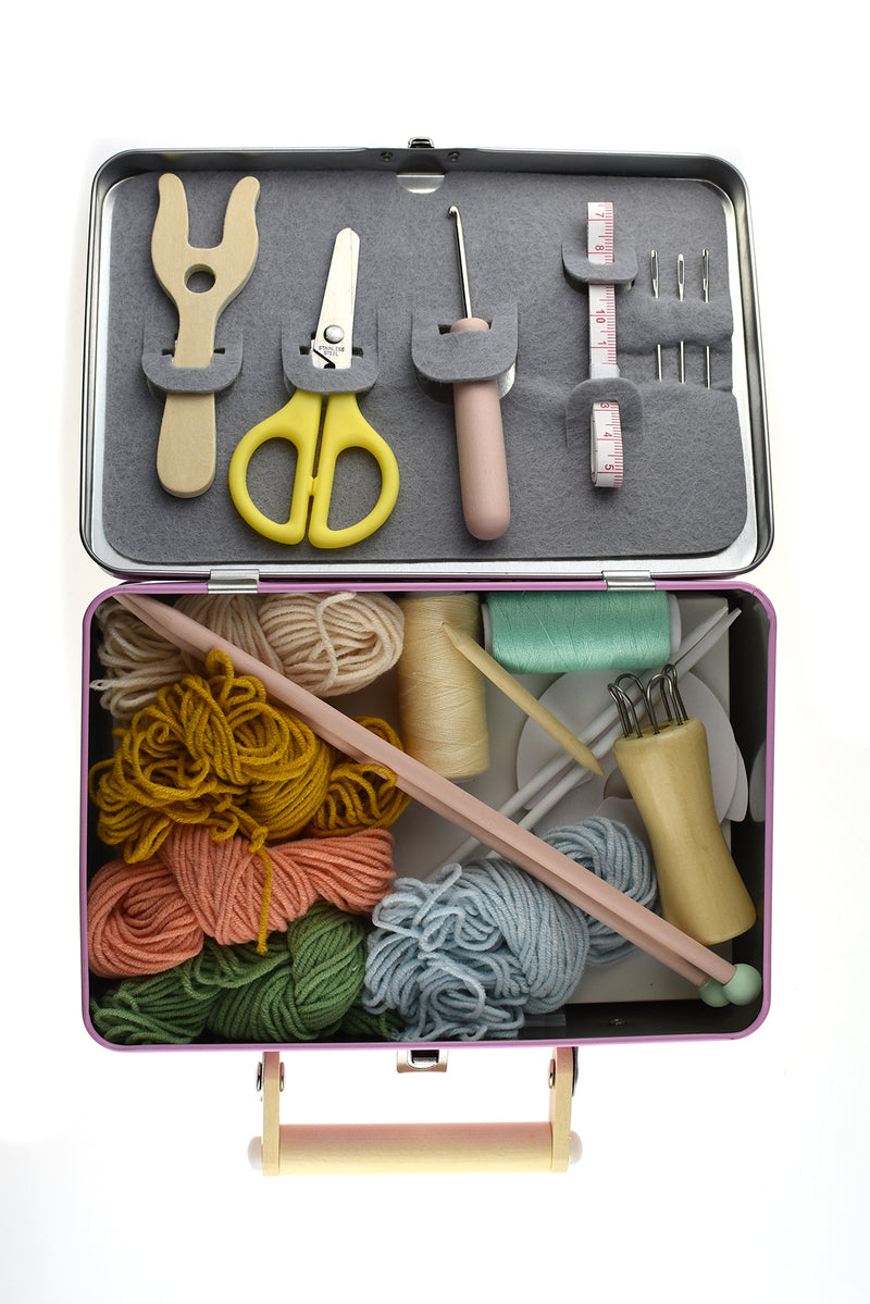 CALM & BREEZY KNITTING KIT IN TIN CASE CRAFT KIT