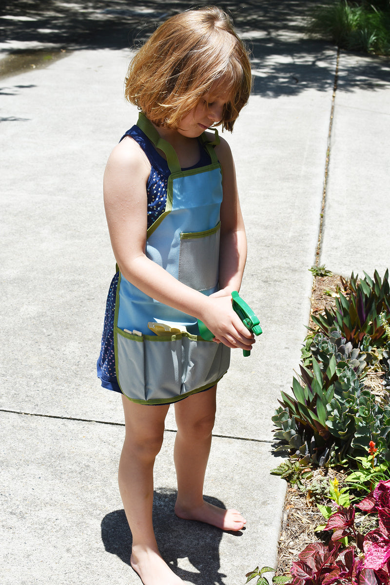 CALM & BREEZY KIDS GARDEN TOOL APRON