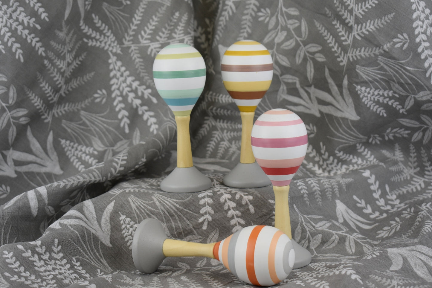 CALM & BREEZY WOODEN MARACA