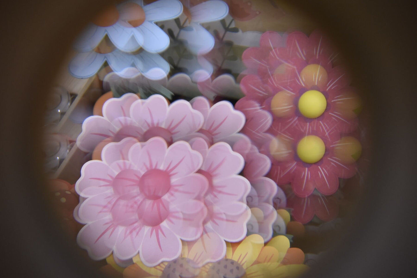 WOODEN BEE PRISM