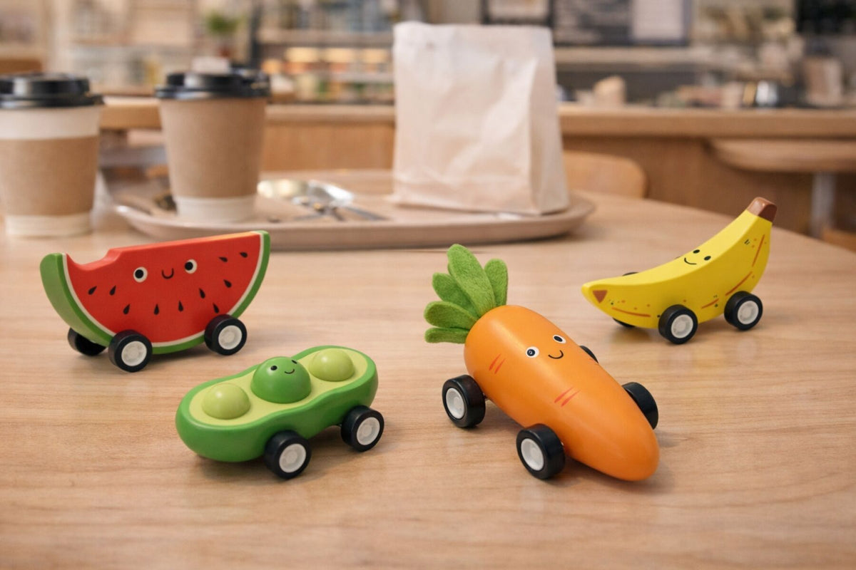 WOODEN PULL BACK FRUIT & VEGGIE SET OF 4