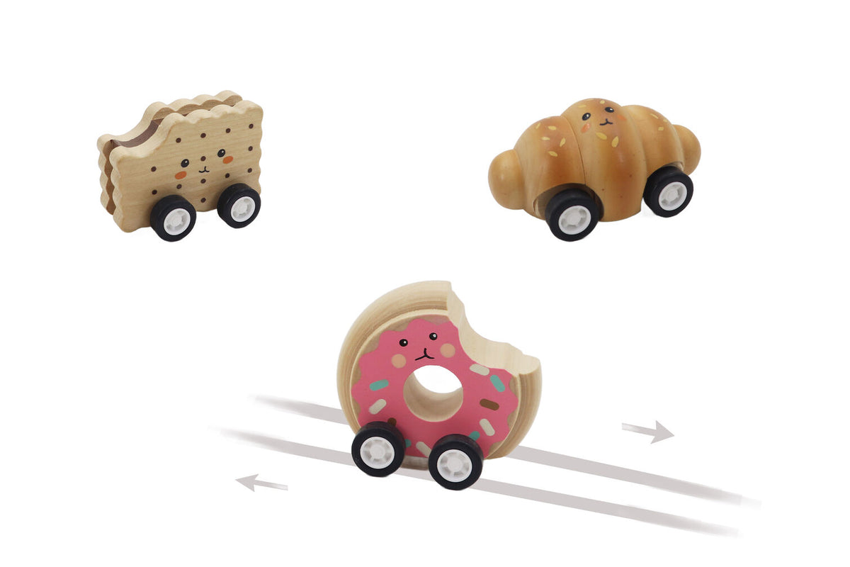 WOODEN PULL BACK PASTRIES SET OF 3
