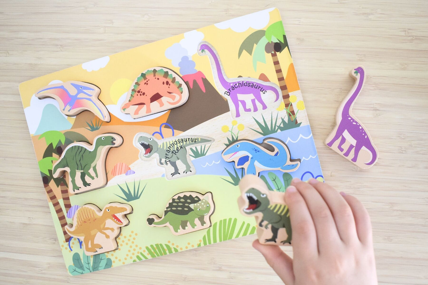 WOODEN CHUNKY DINOSAUR PUZZLE